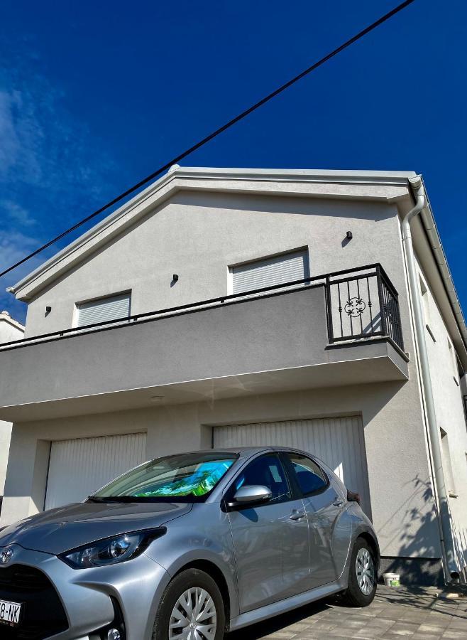 Apartament Tinel *