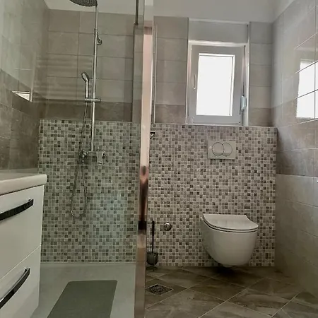 Tinel Apartment Vir Esterno foto